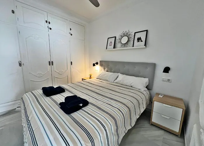 Coqueto Atico De Playa * Fuengirola