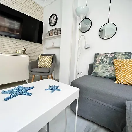 Coqueto Atico De Playa *